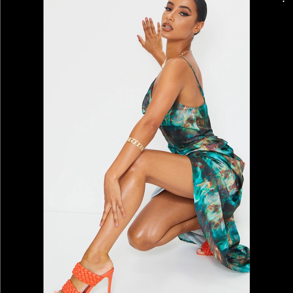 Prettylittlething green dress